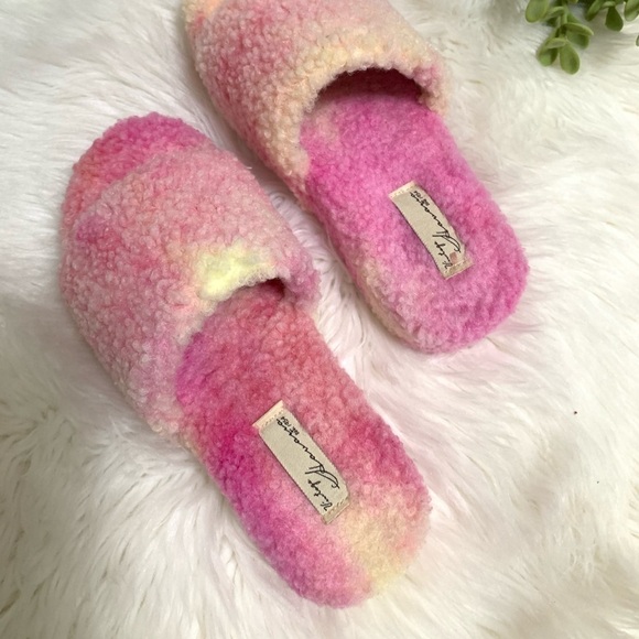 Vintage Havana Sherpa Cozy slippers - Picture 2 of 10